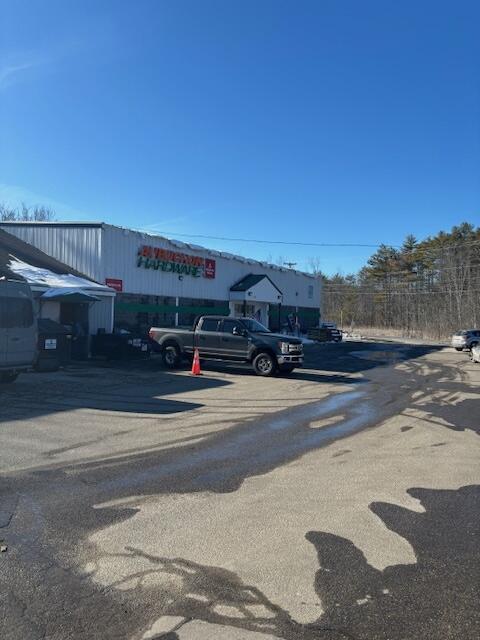 400 Narragansett Trail