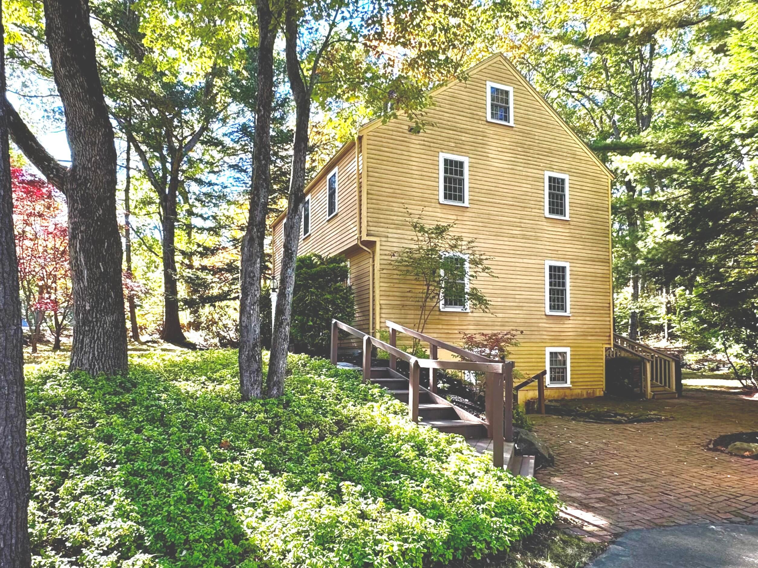 12 Locksley Road