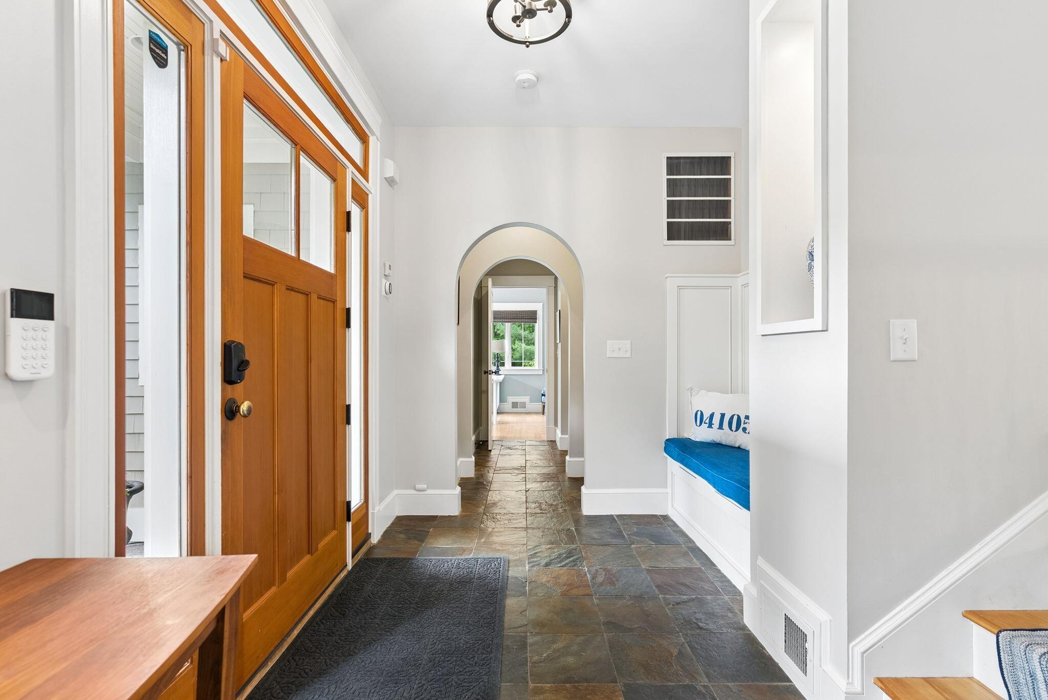 18 Paddock Way