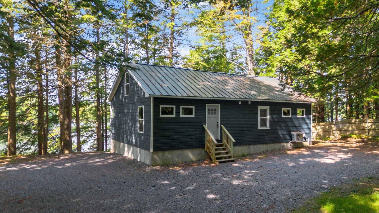 25 Gifford Place & Blake Island