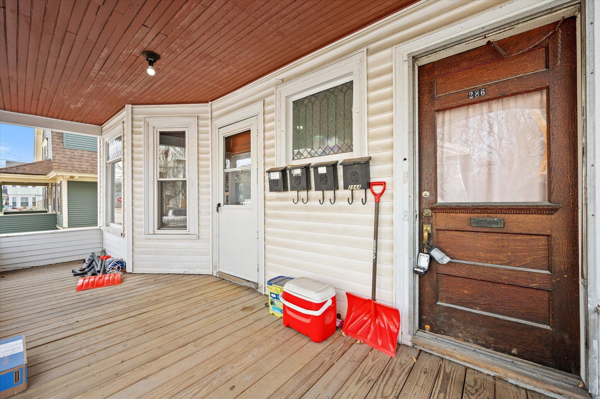 284 French Street