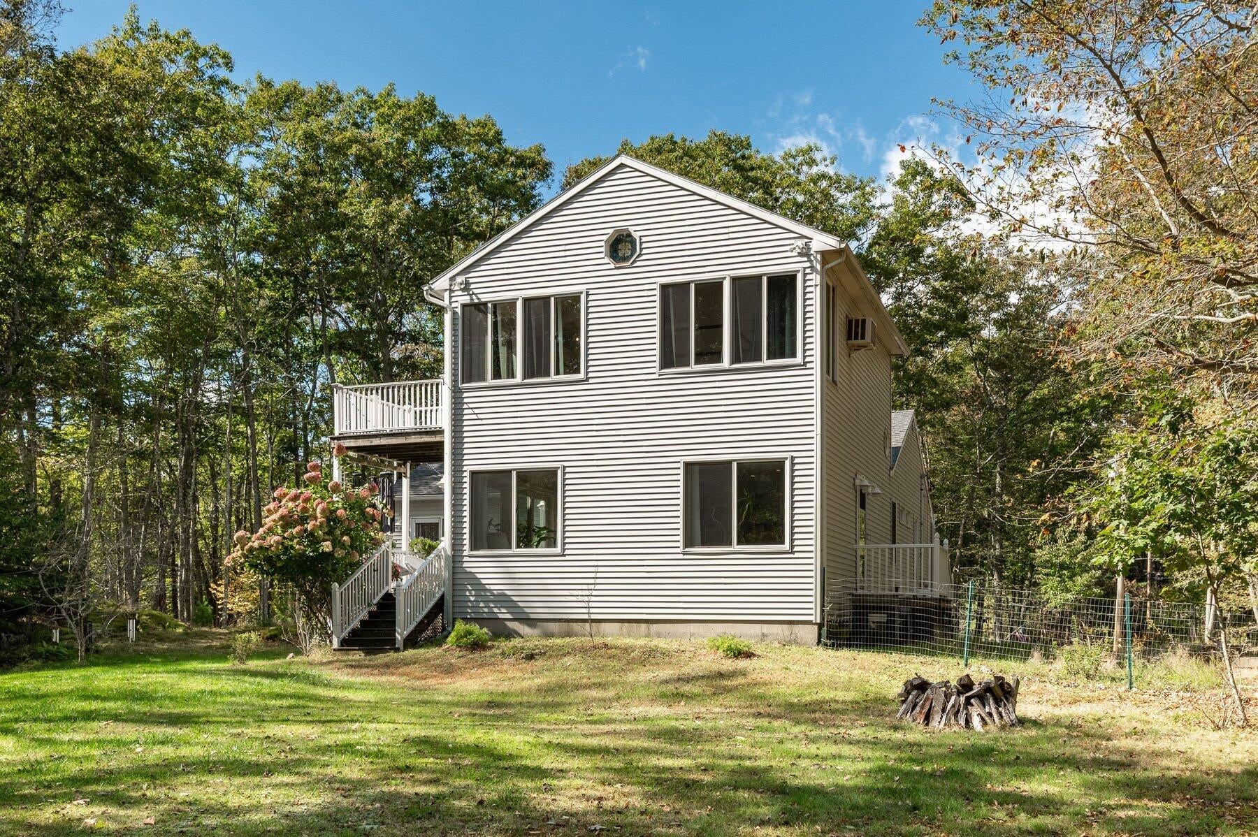 27 Pocahontas Road