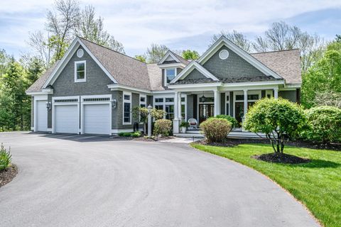 Photo of 11 Silver Brook Circle, Scarborough, ME 04074 (MLS # 1663461)