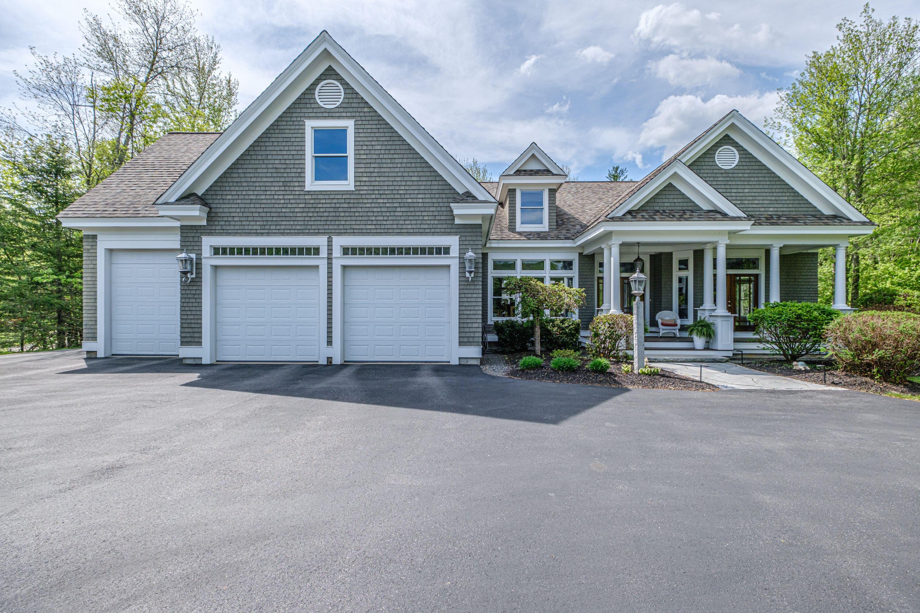 11 Silver Brook Circle