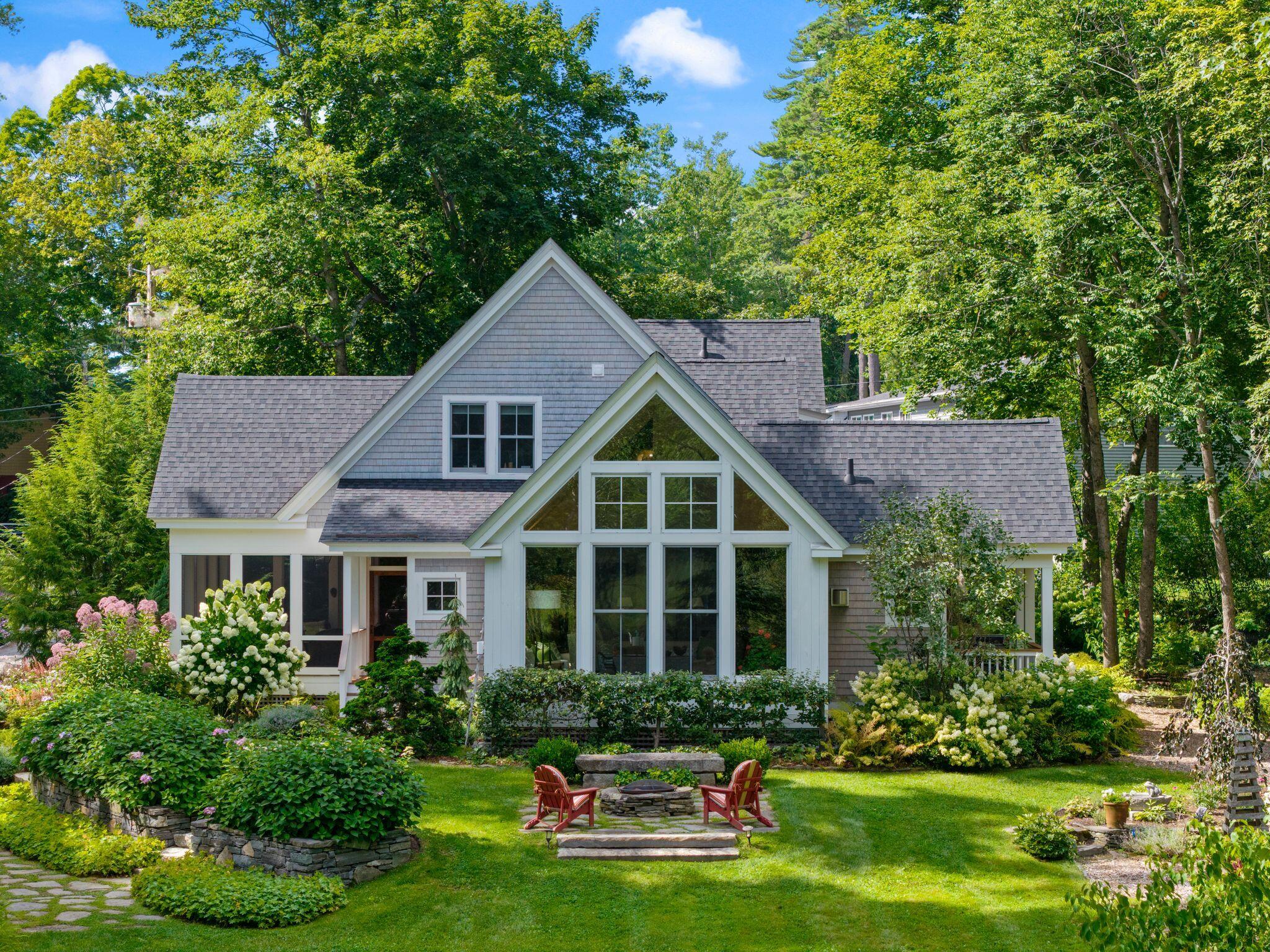 4 Creek Lane