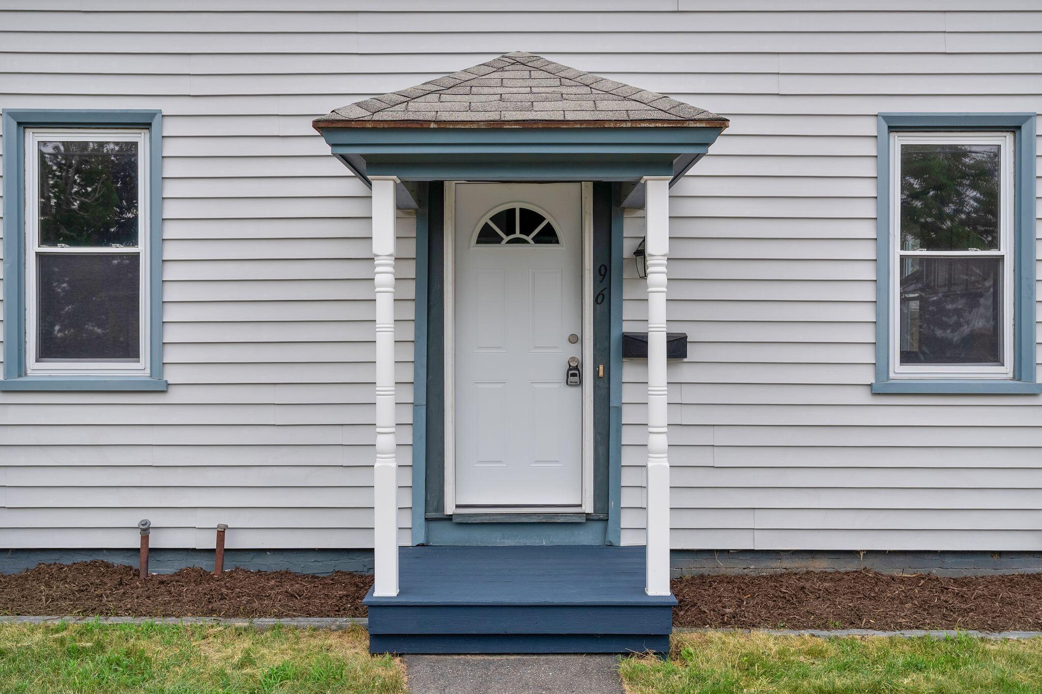 96 Ridgeland Avenue