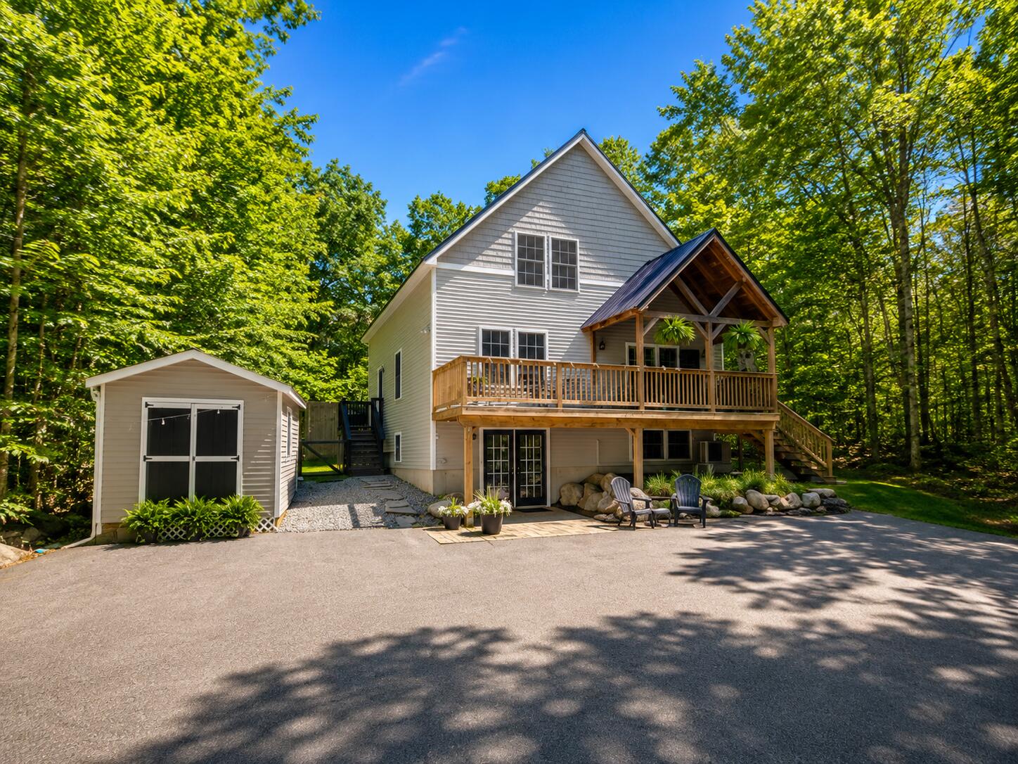 16 Escott Way