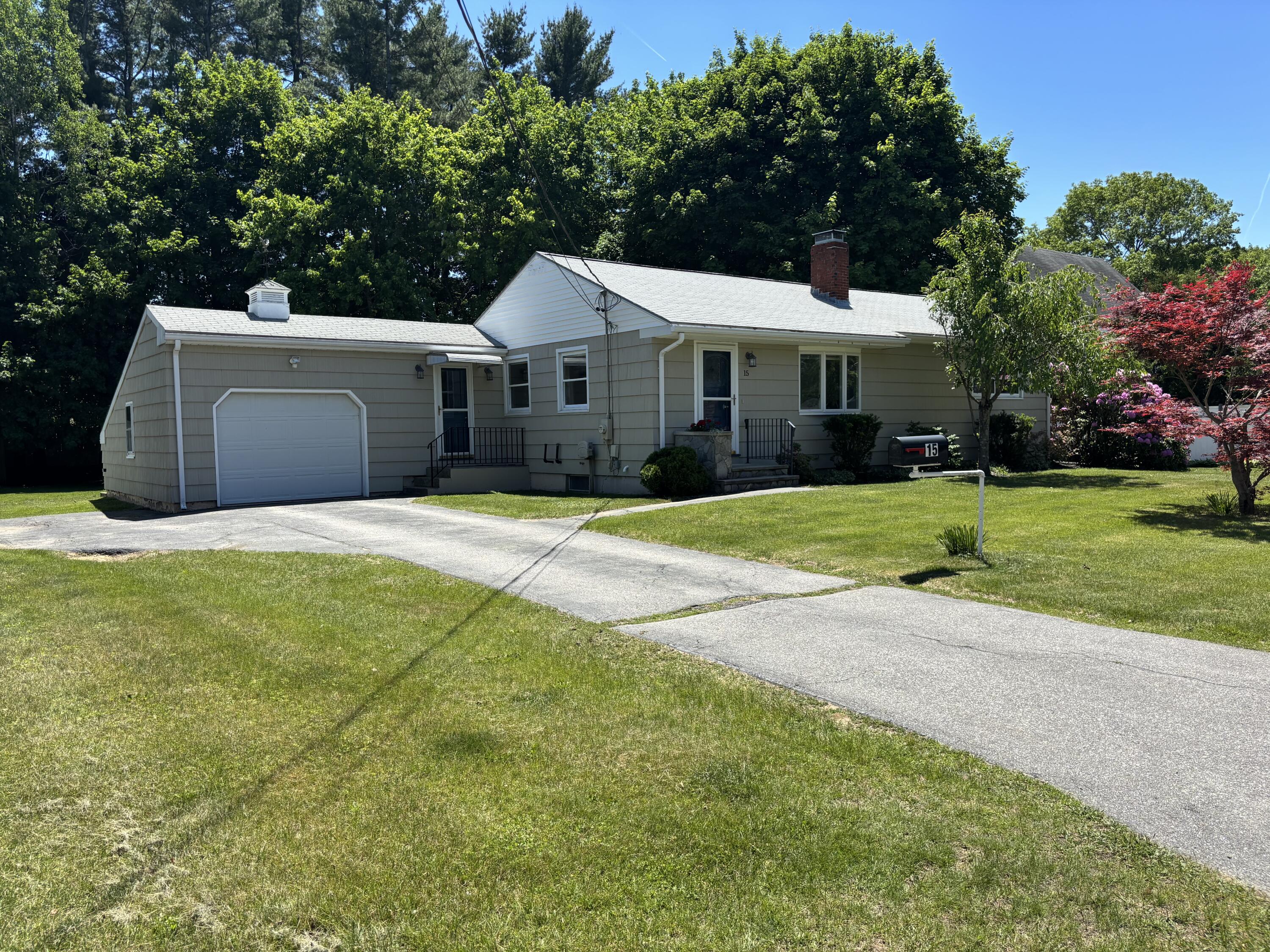 15 Woodland Road