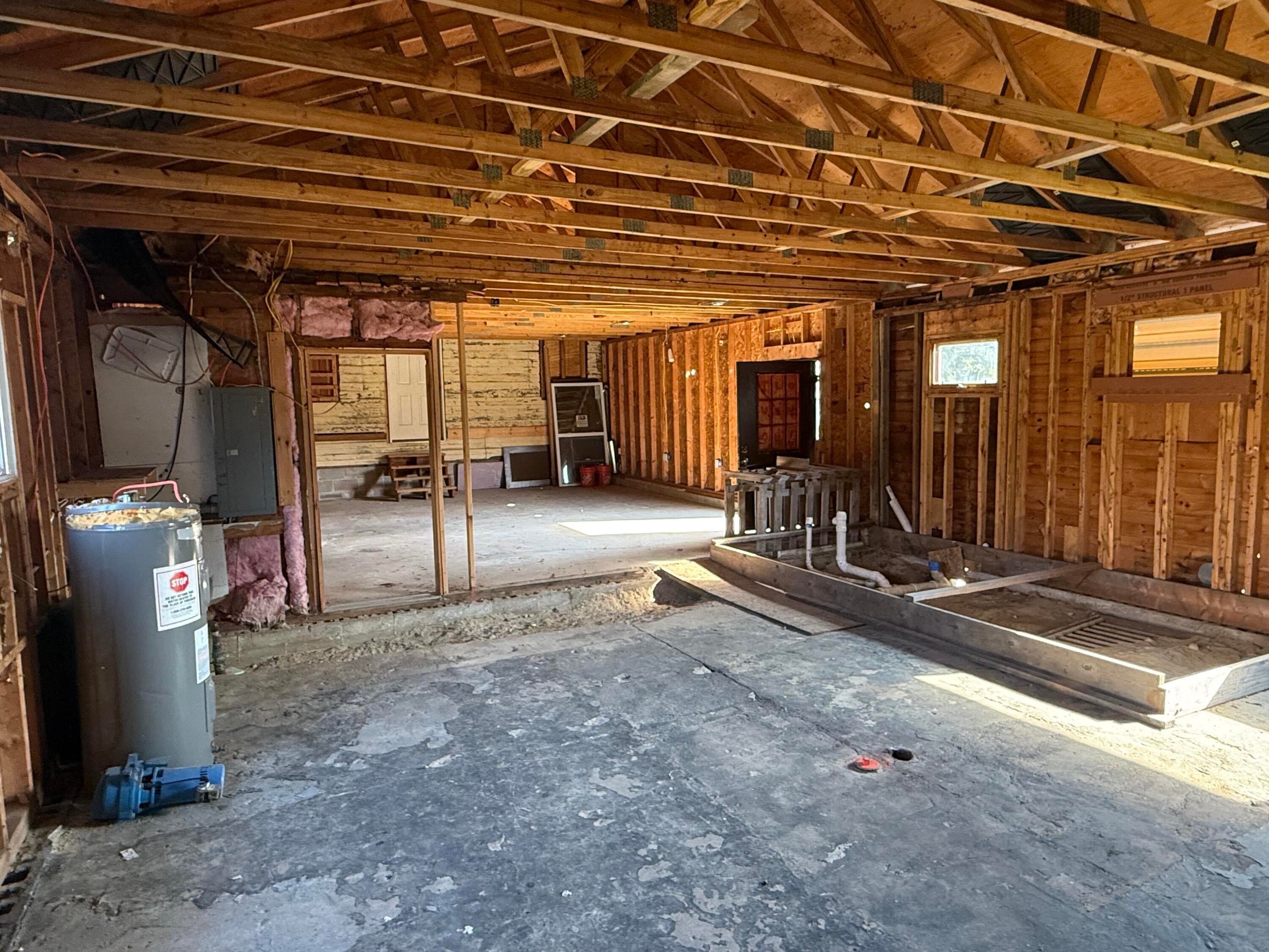 1036 Meadow Road