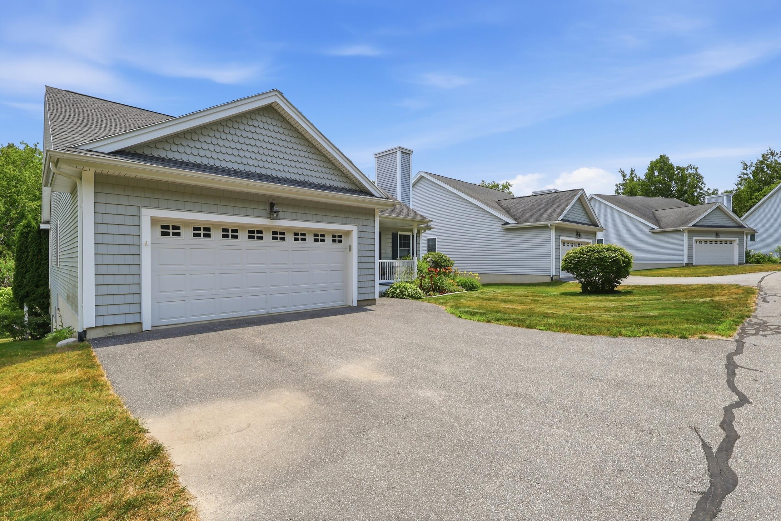40 Carriage Lane 4