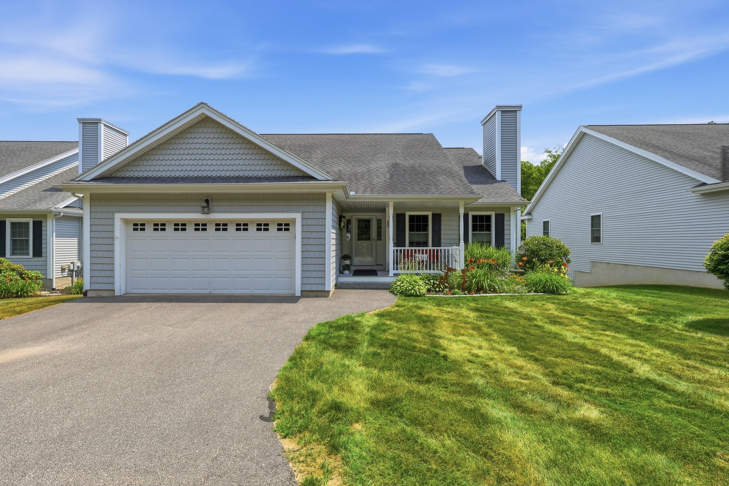 40 Carriage Lane 4