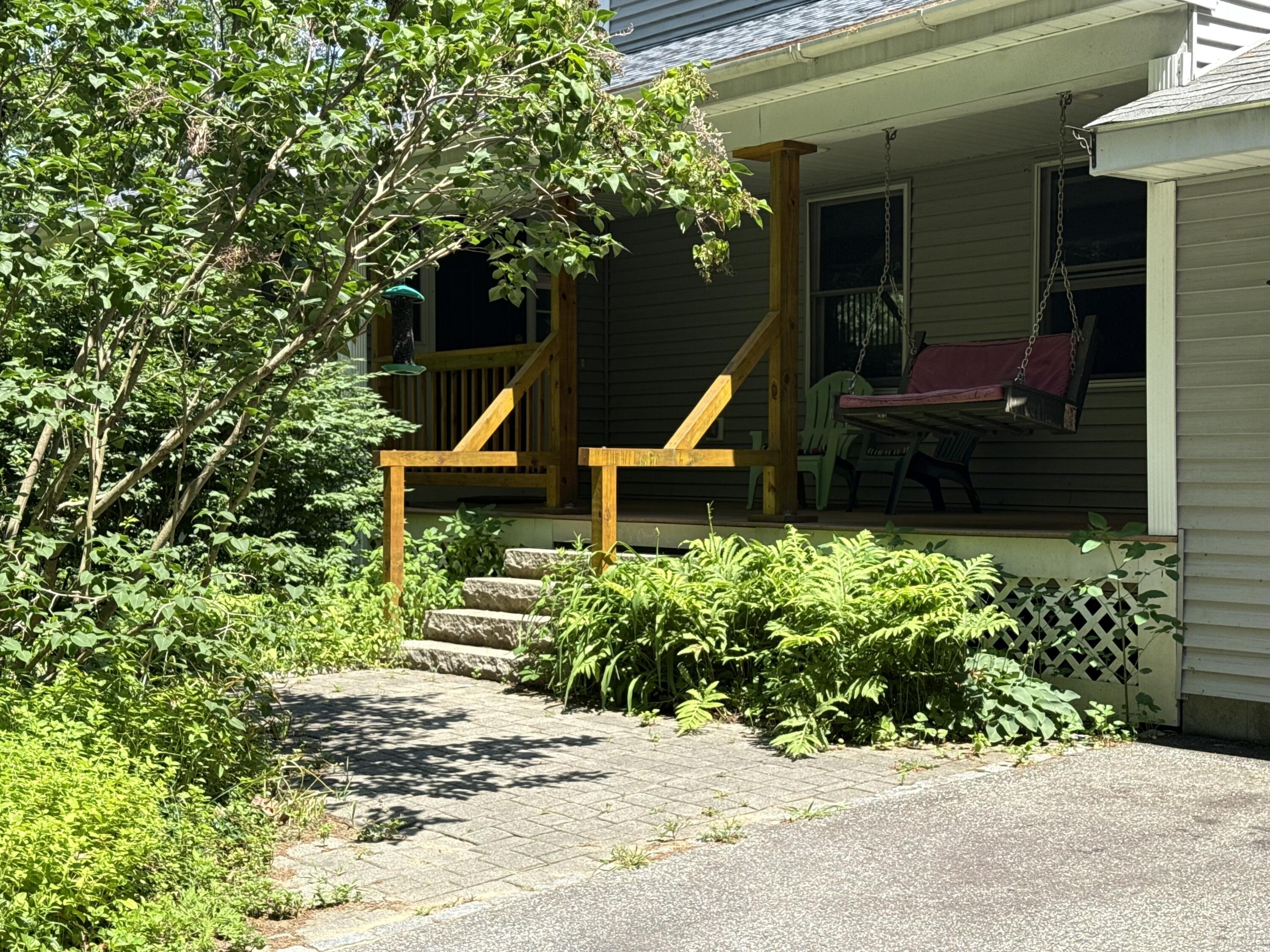 20 Lewis Avenue