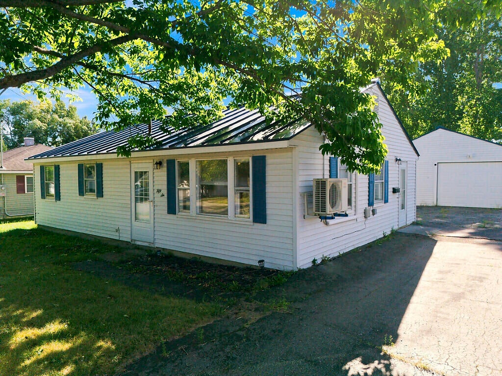 56 Jowett Street