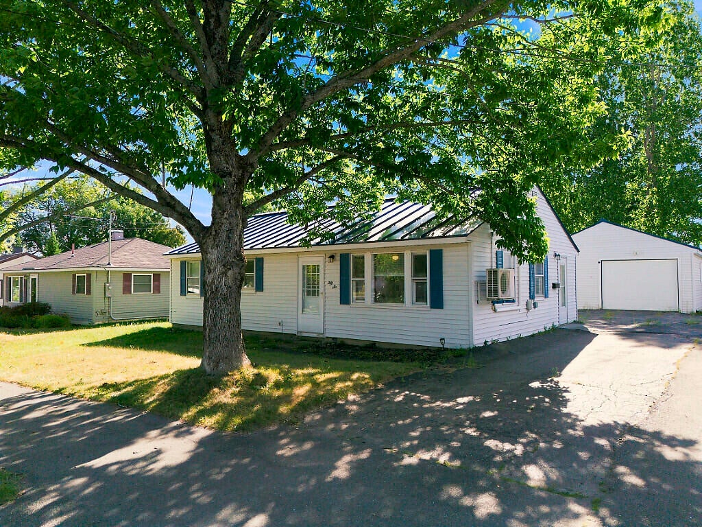 56 Jowett Street