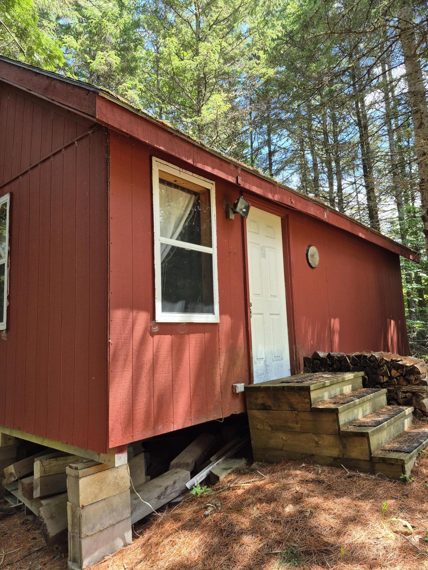 1537 Silver Ridge Road