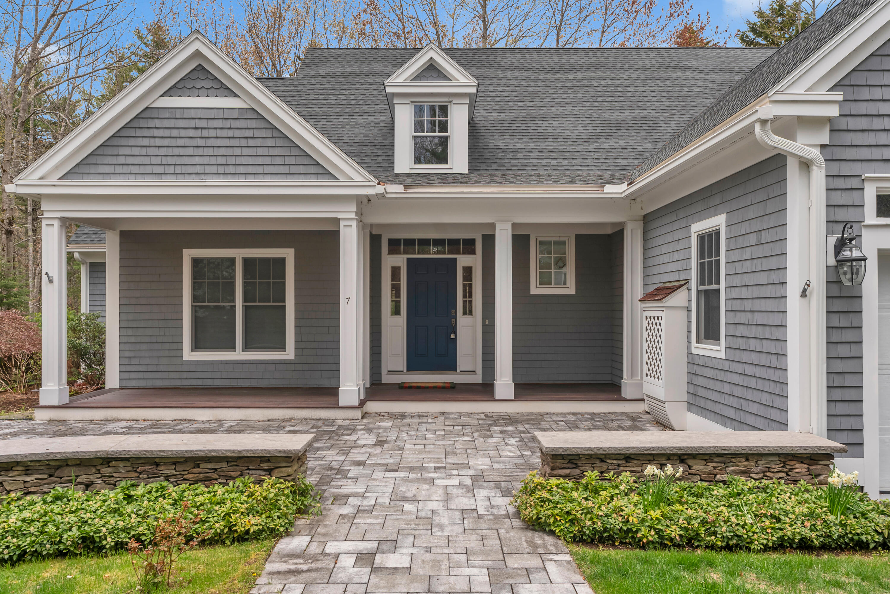 7 Saddle Way