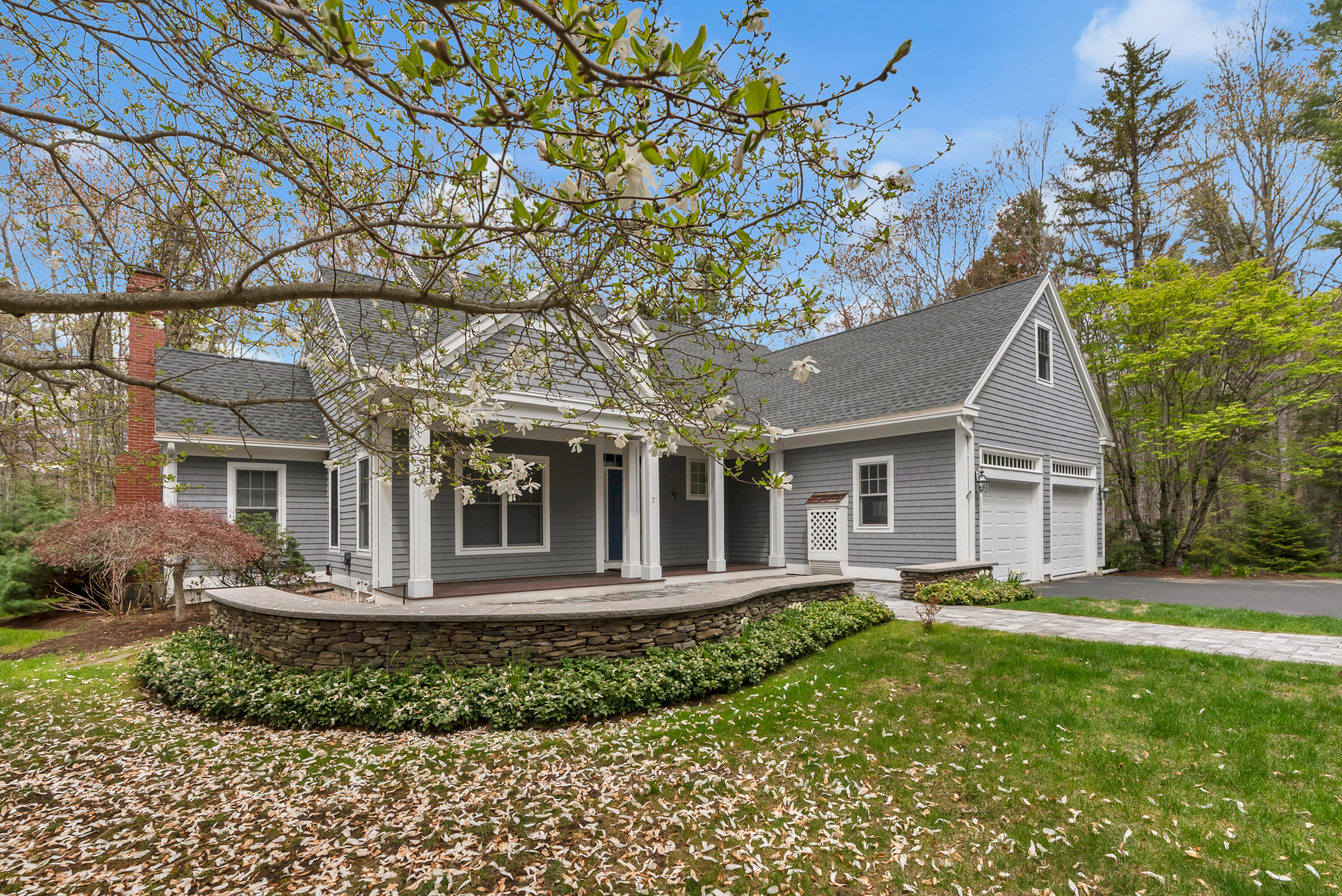 7 Saddle Way