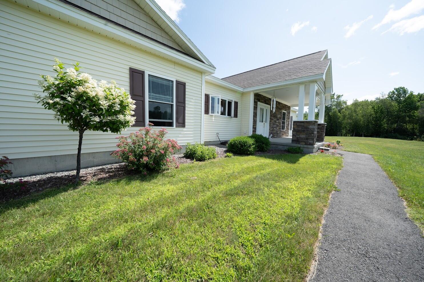 207 Corinth Road