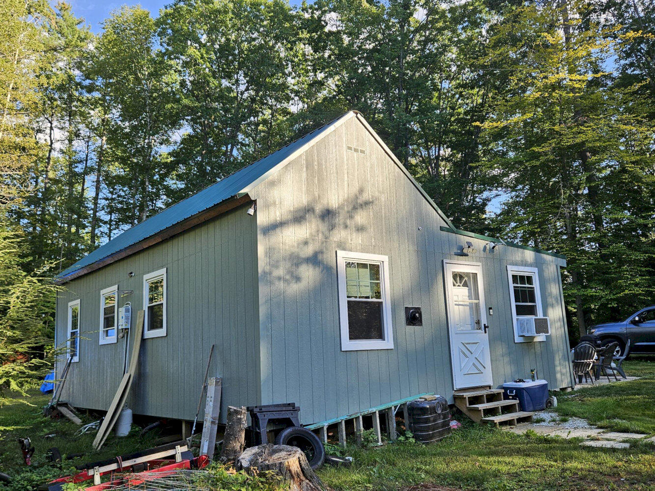 8 Sandy River Road