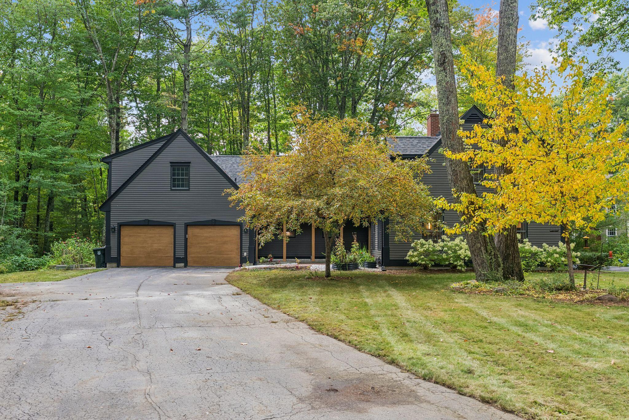 4 Winding Brook Lane