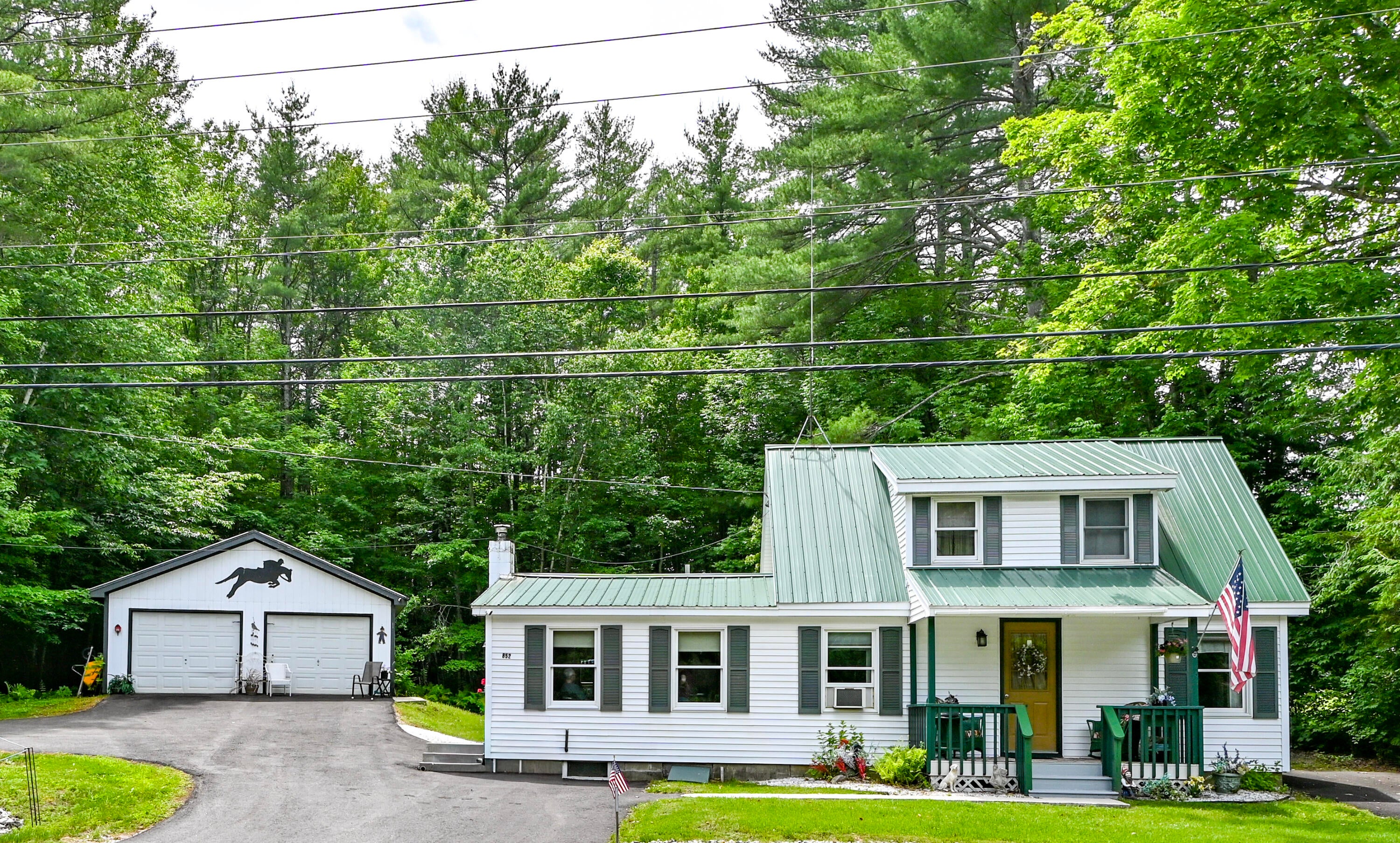 852 Pequawket Trail