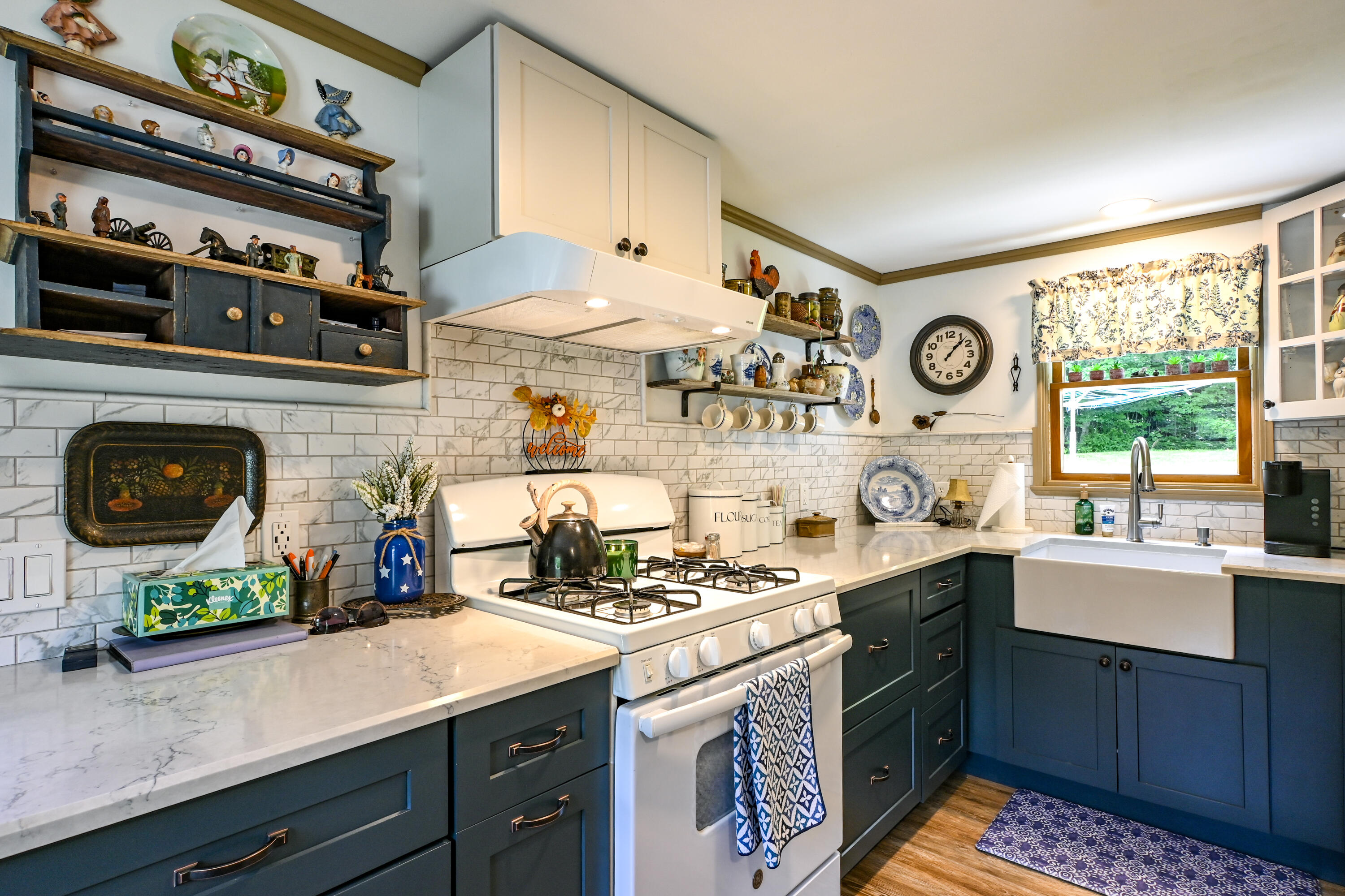852 Pequawket Trail