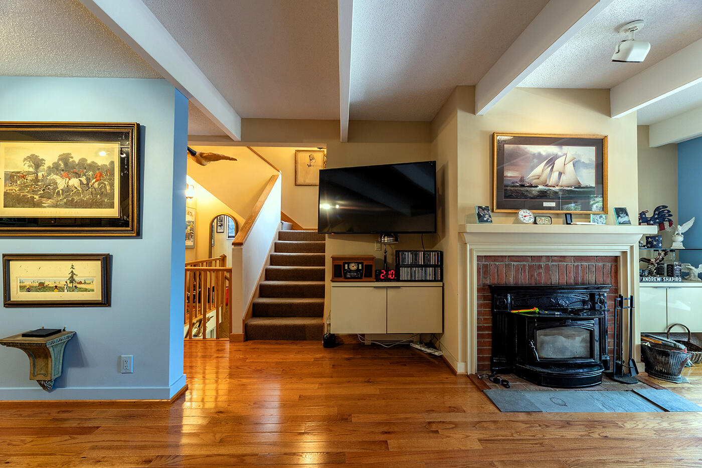 37 Harbor Drive