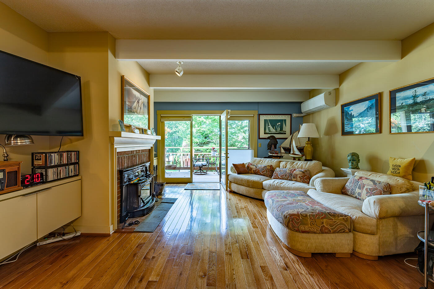 37 Harbor Drive