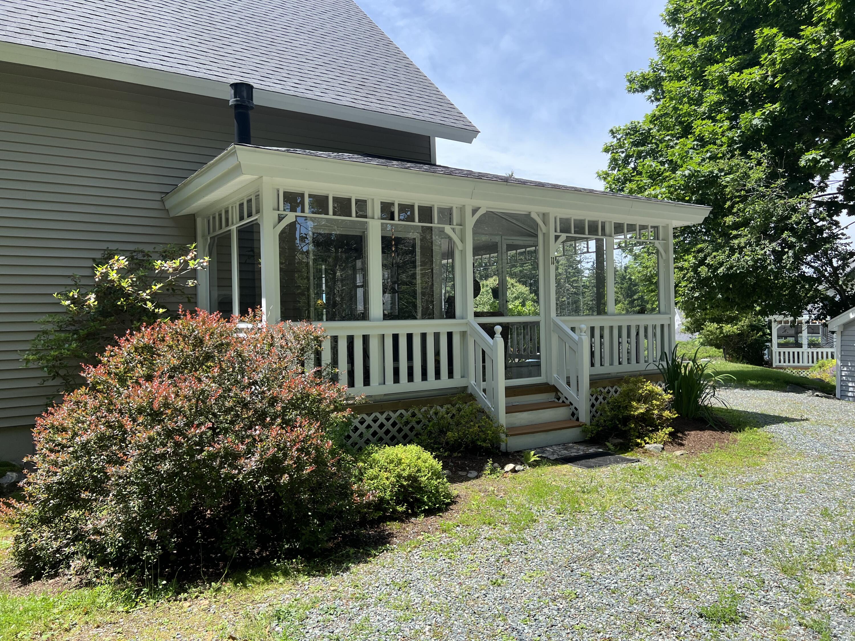 28A Richardson Road 11