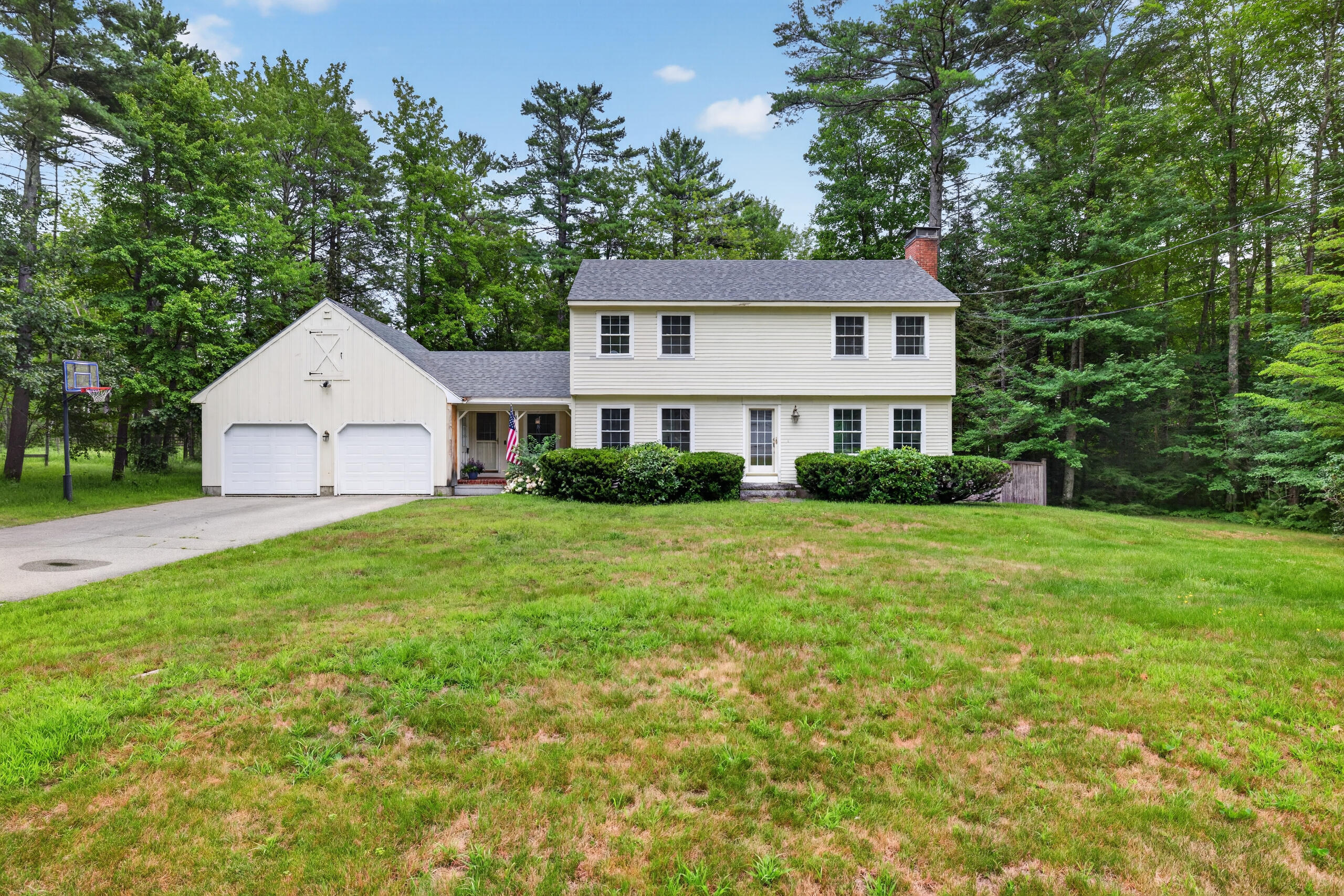 7 Longwood Drive