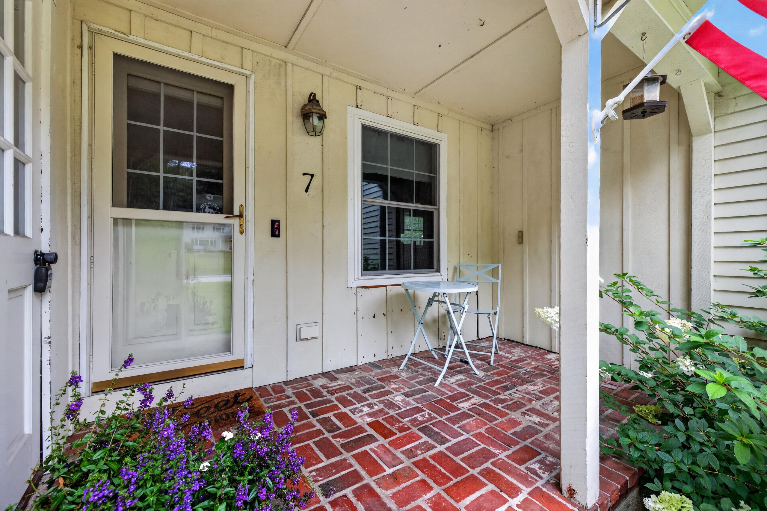 7 Longwood Drive