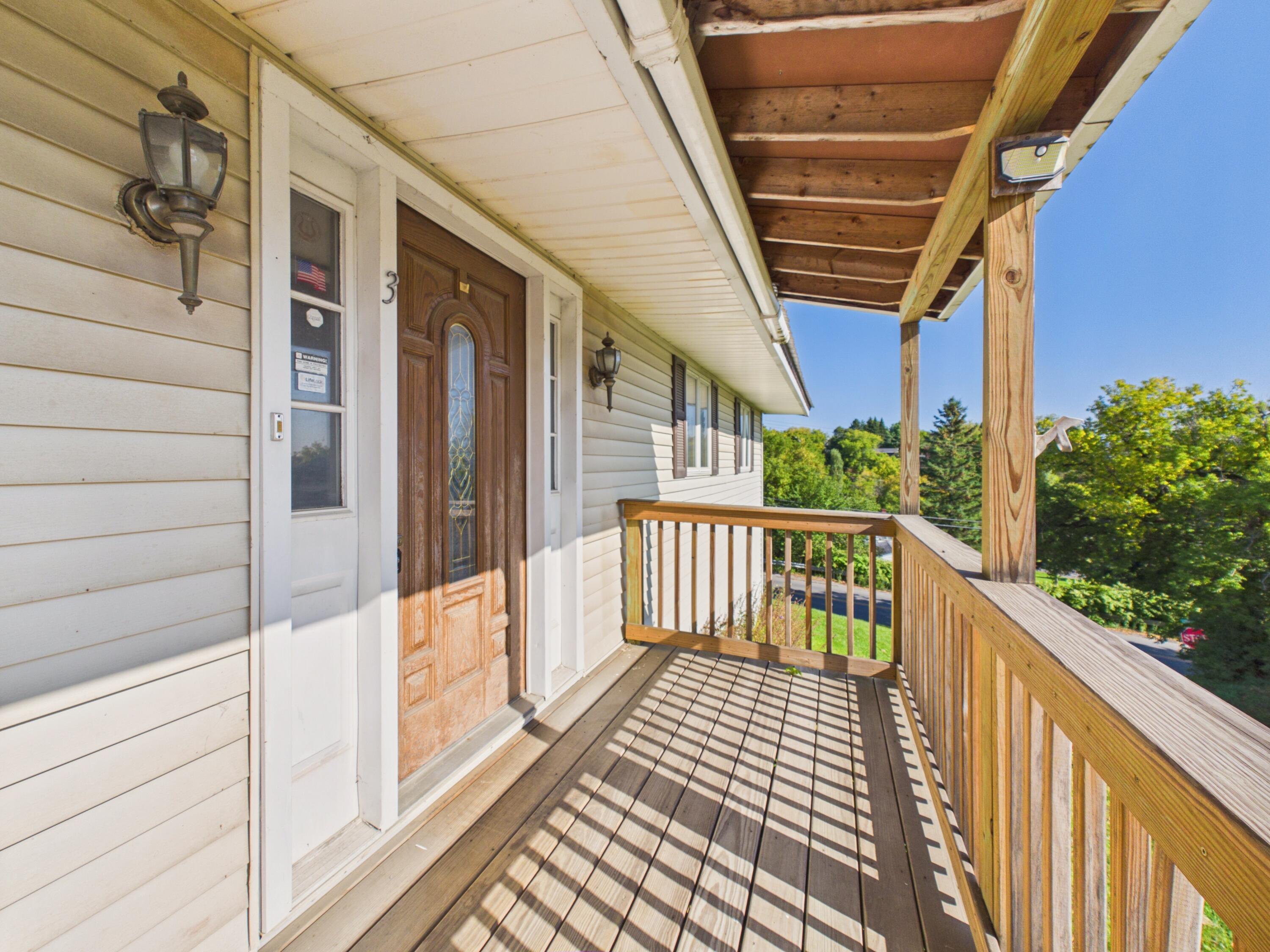 3 Maple Avenue