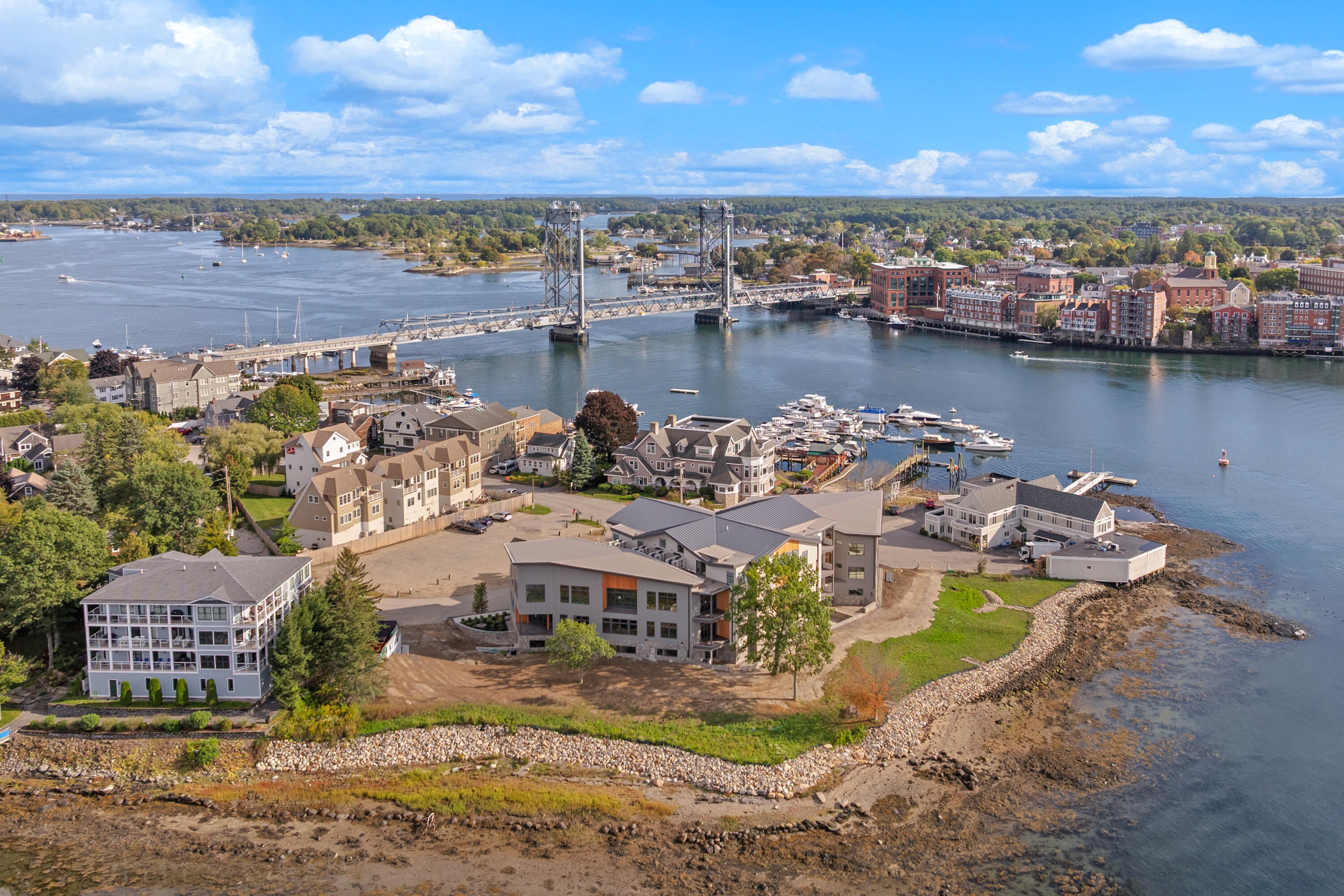 35 Badgers Island West 302