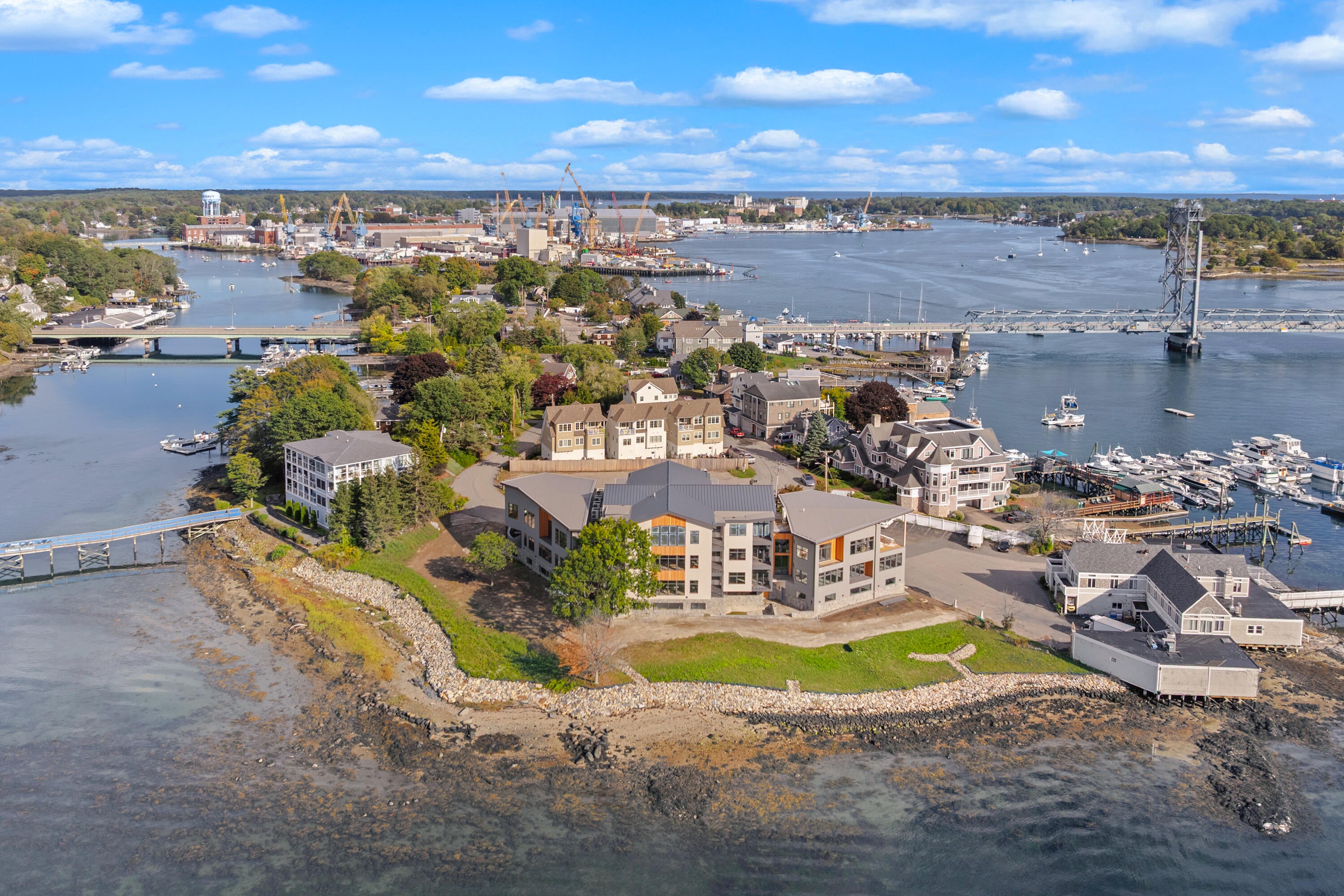 35 Badgers Island West 302