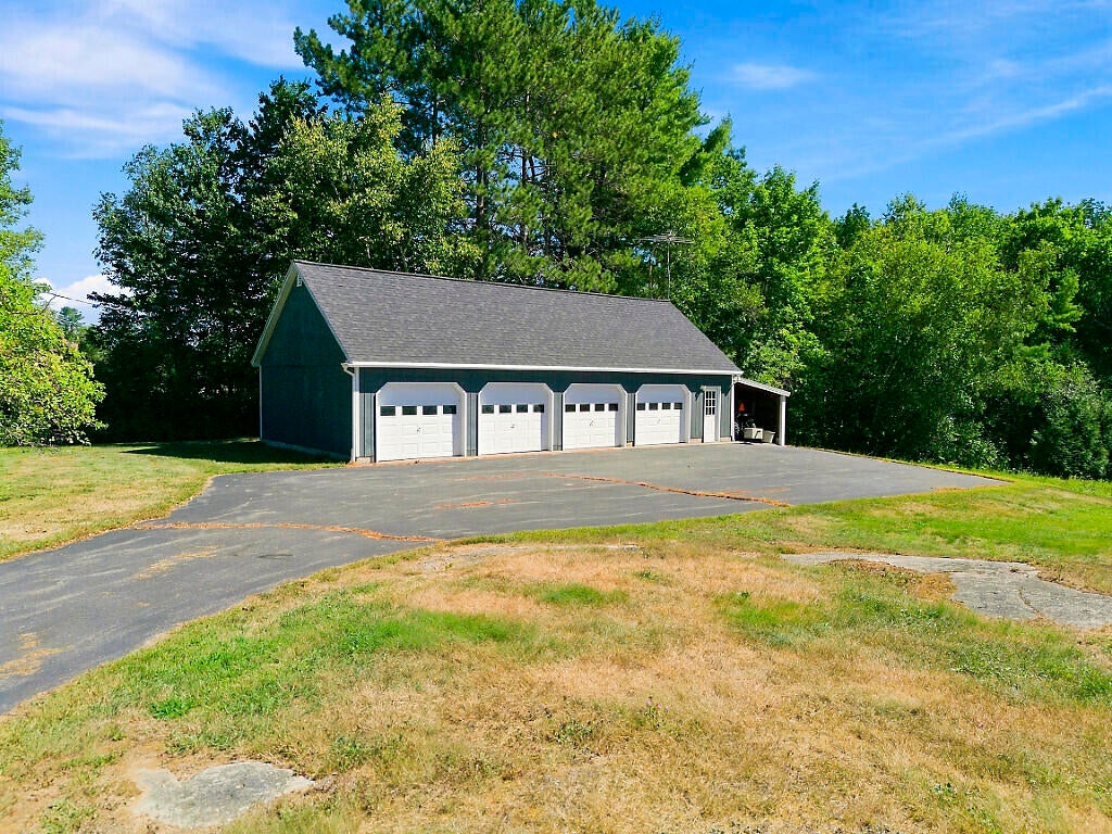 252 Upper Pond Road