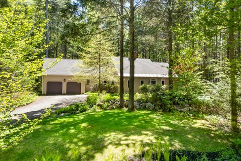 Photo of 26 Stonebridge Circle, Newcastle, ME 04553 (MLS # 1664138)
