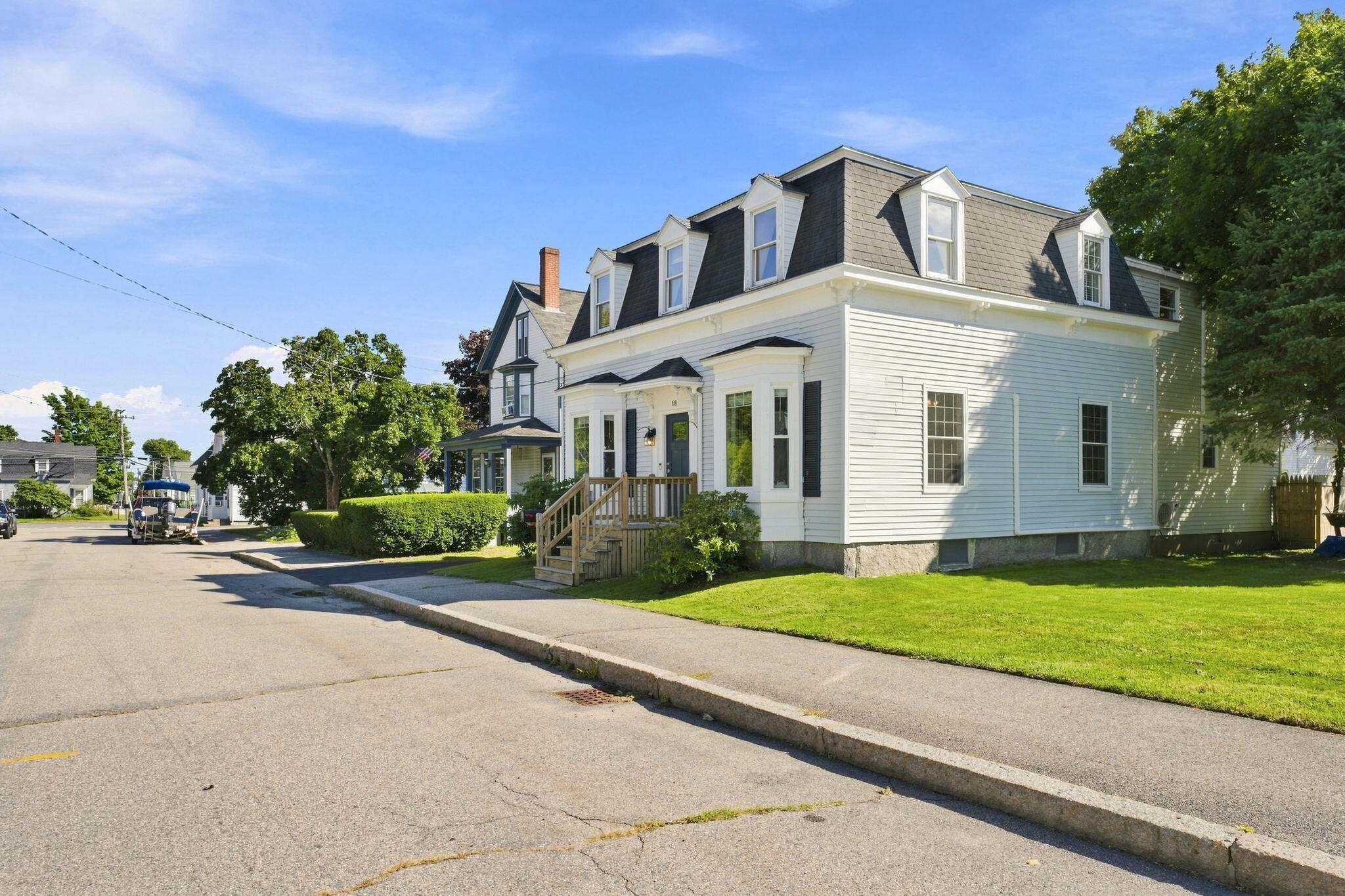 18 Dyer Street