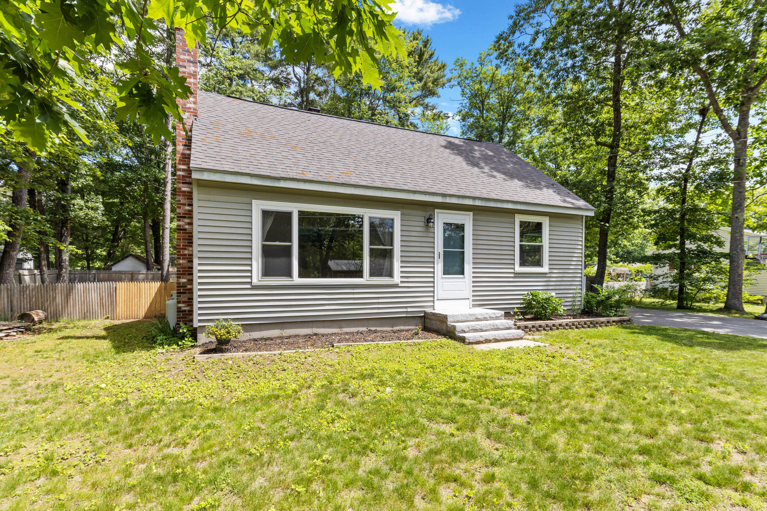 14 Birchwood Avenue