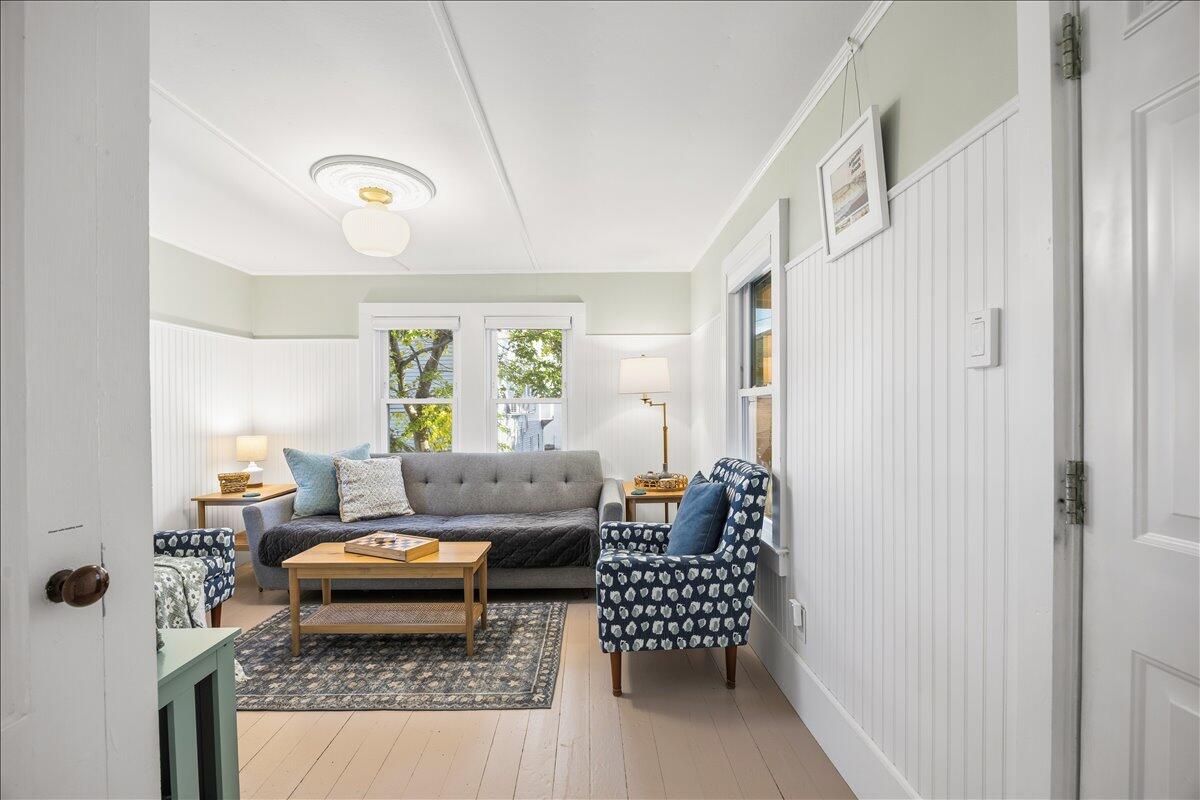 12 Evergreen Avenue