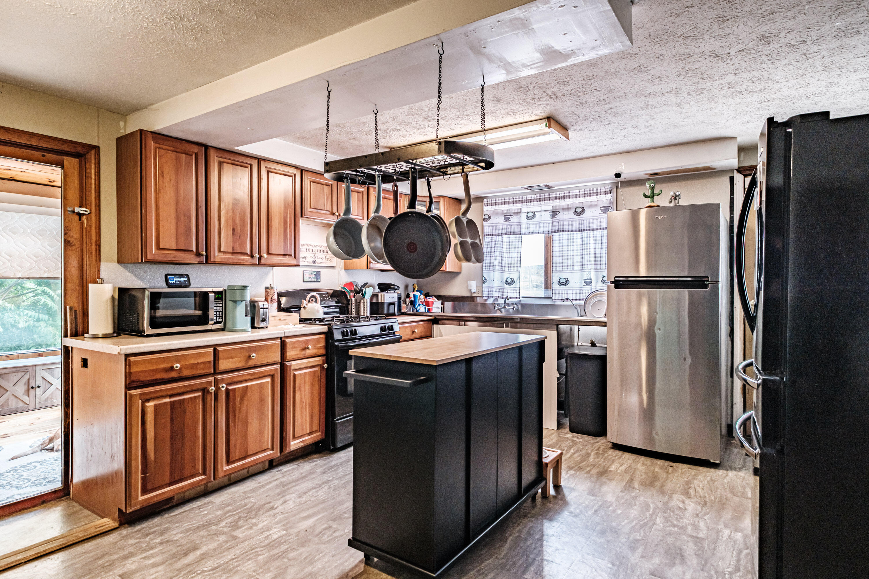 21 Ledgewood Lane