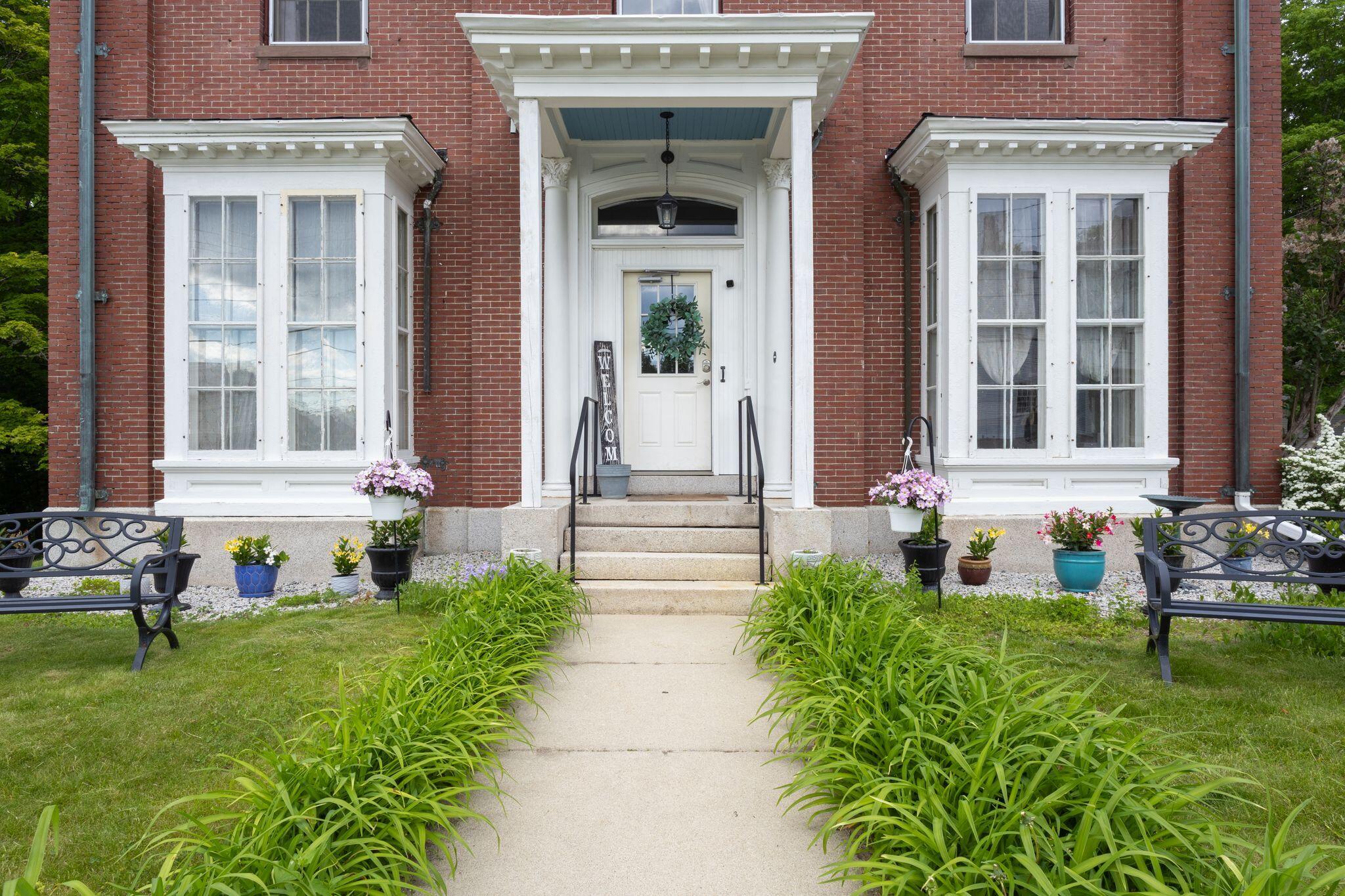40 Main Street