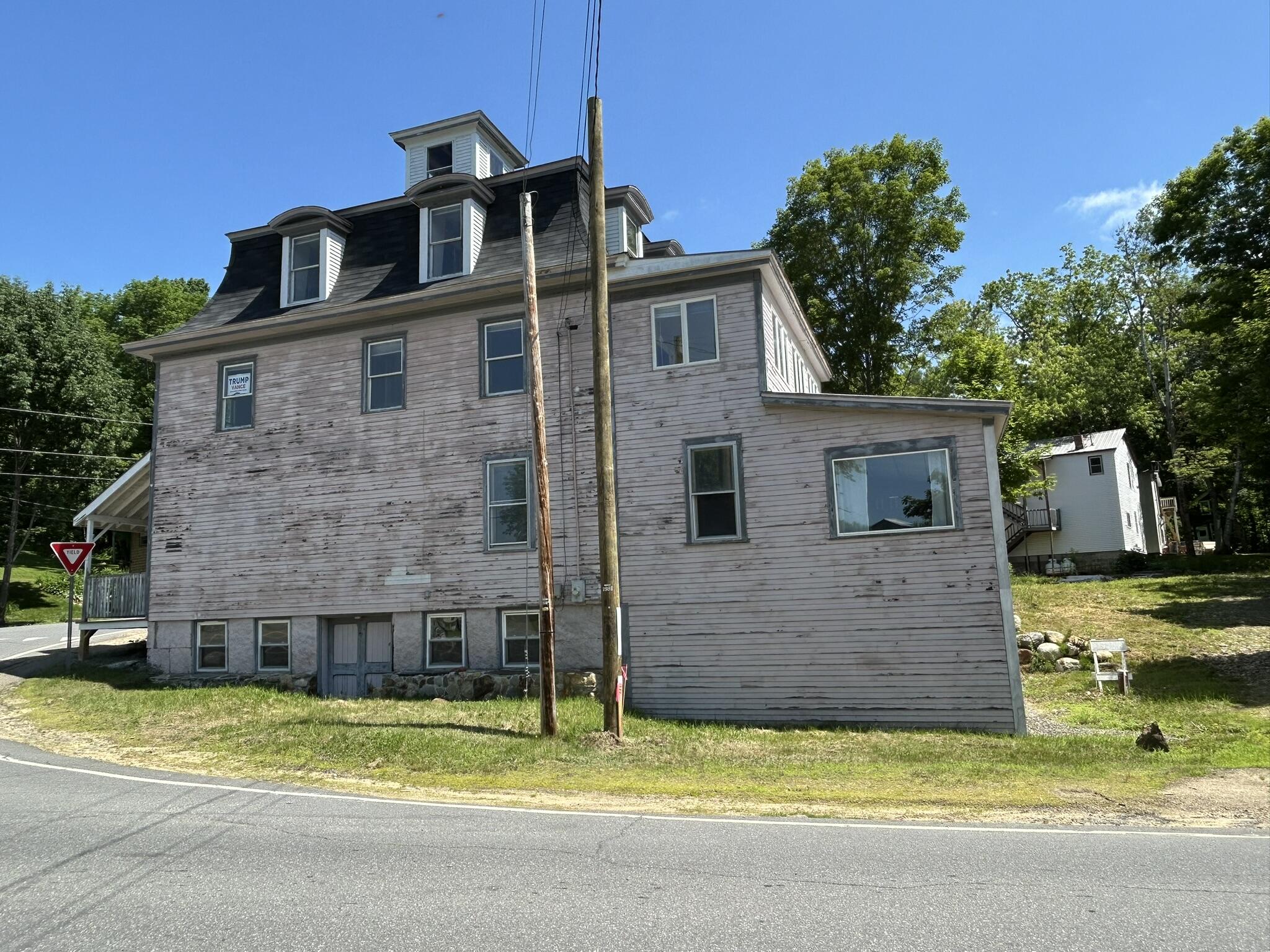 3 Center Hill Road