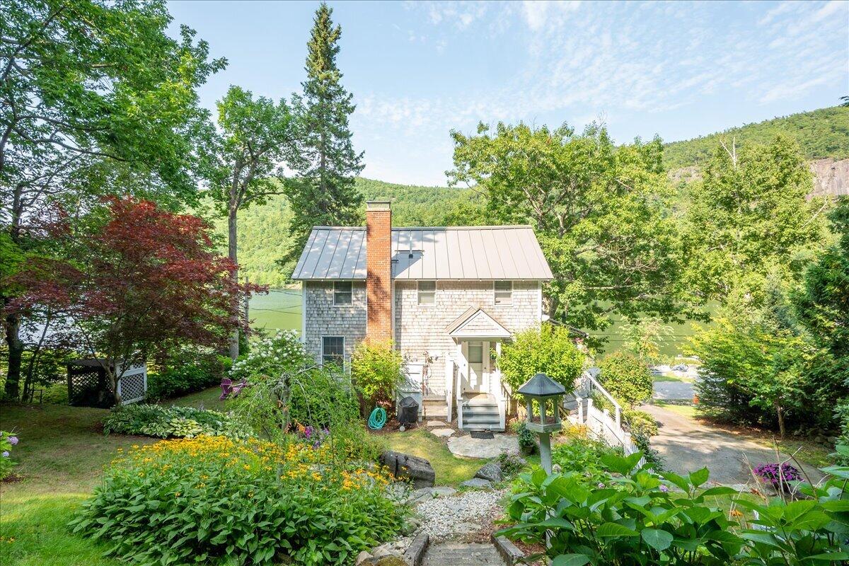 60 Beaucaire Avenue