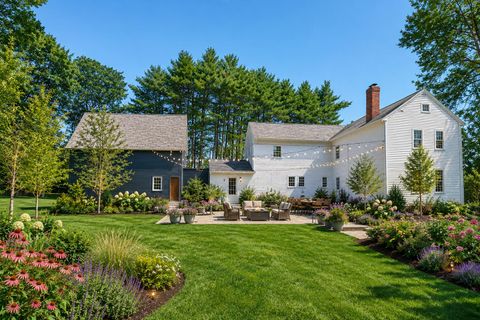 Photo of 259 Falmouth Road, Falmouth, ME 04105 (MLS # 1653430)