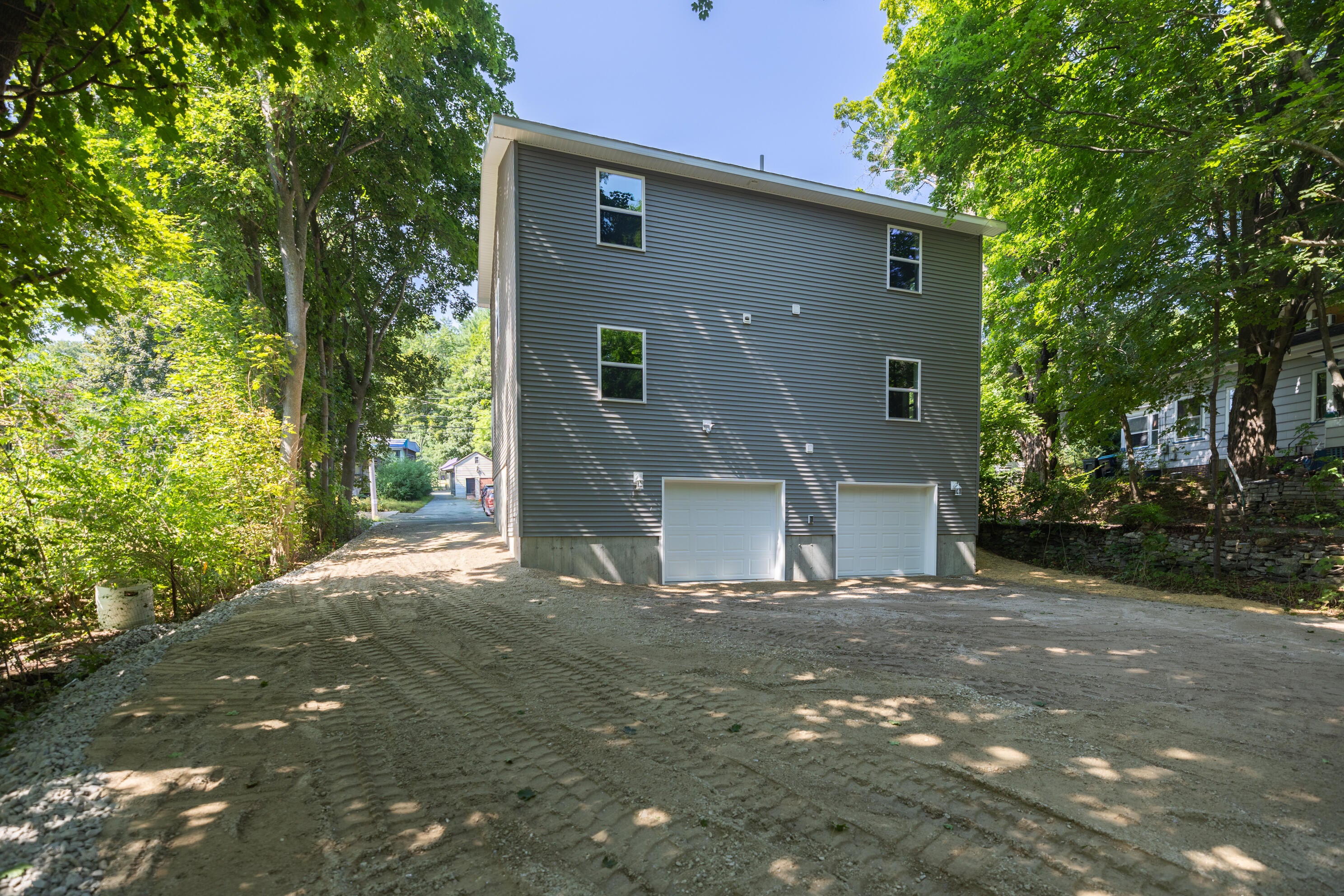 86 Western Avenue