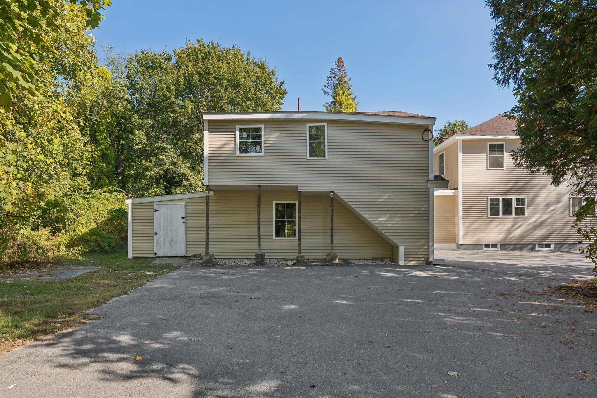 1309 Broadway