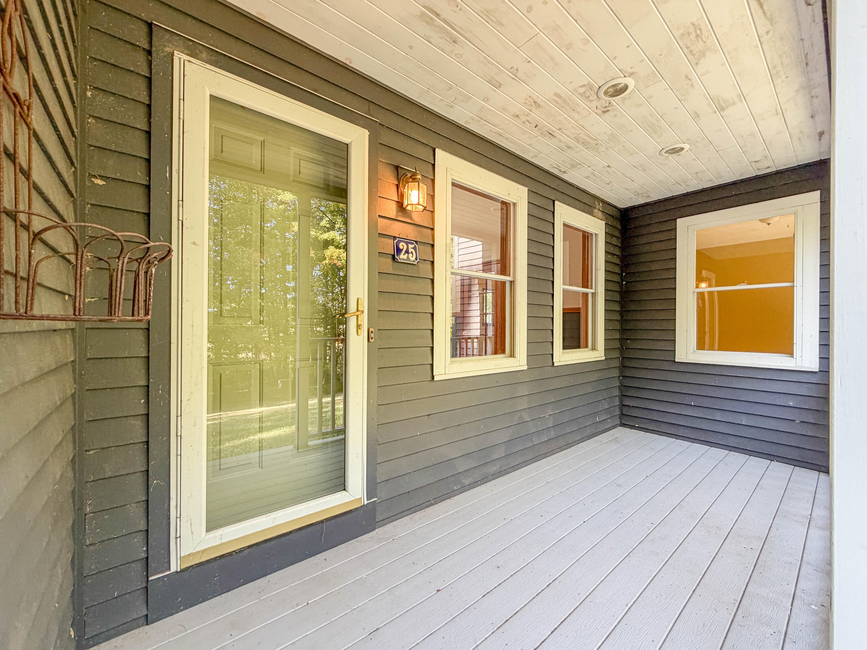 25 Fieldcrest Drive