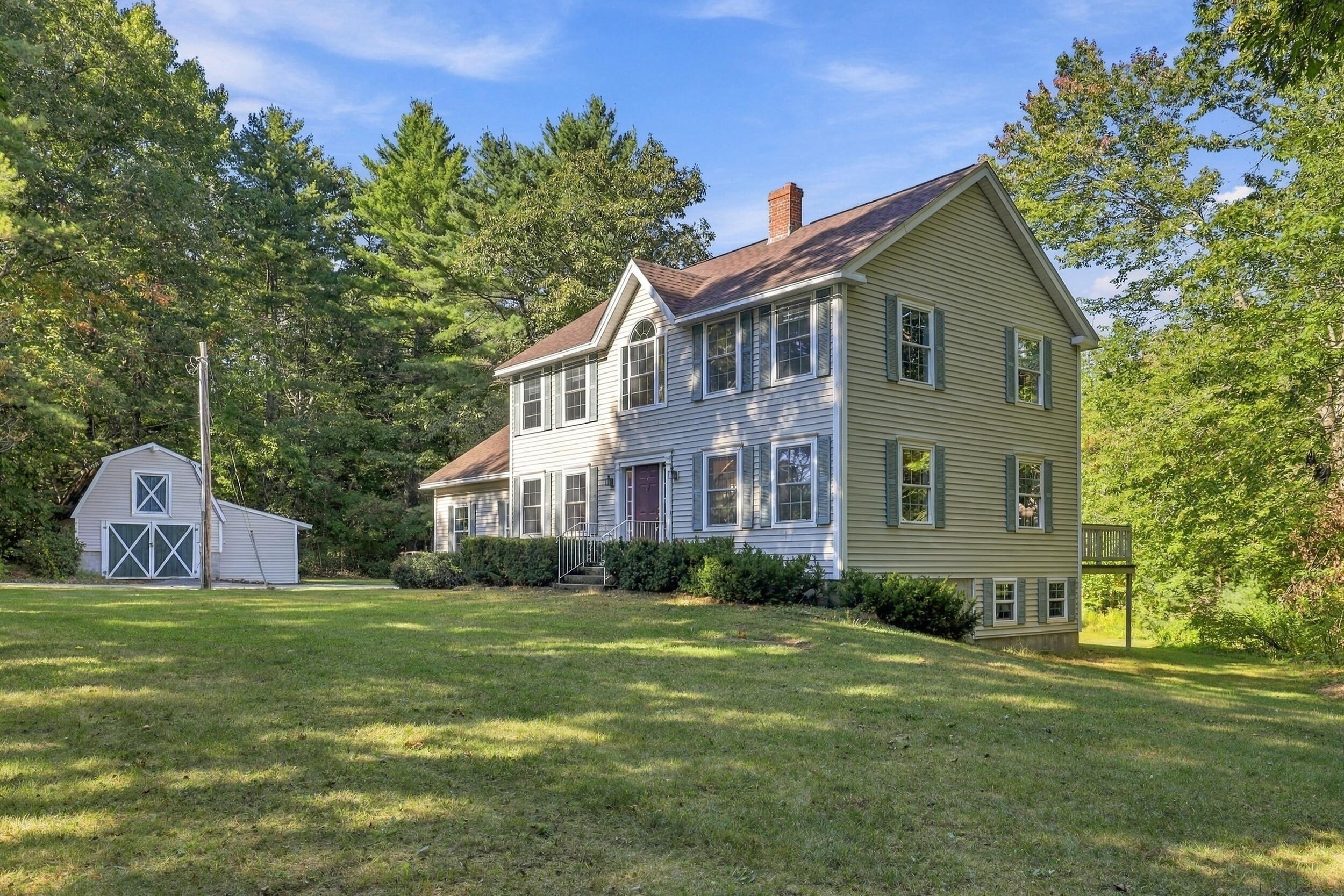 390 Maple Street