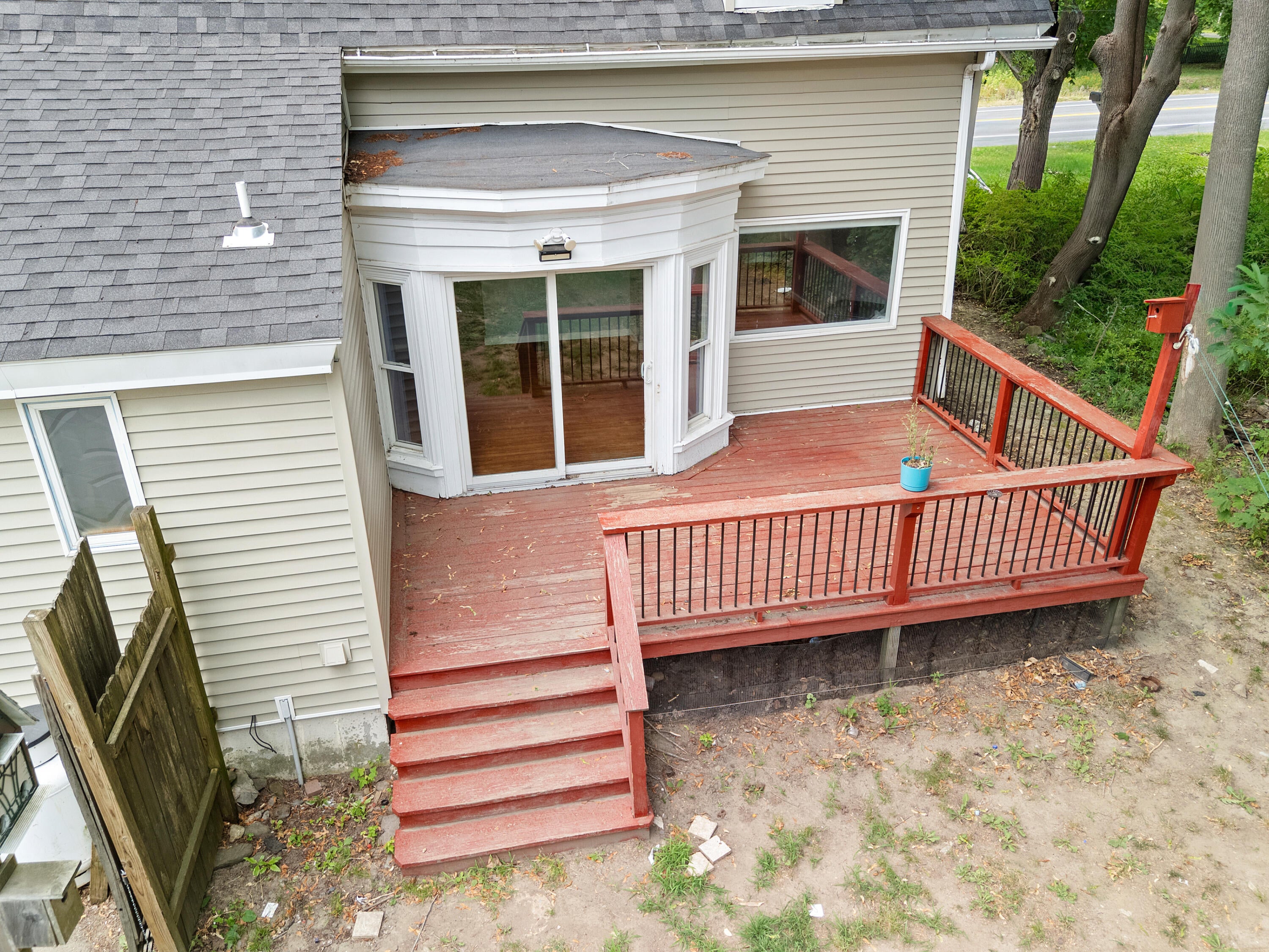 455 Old County Road