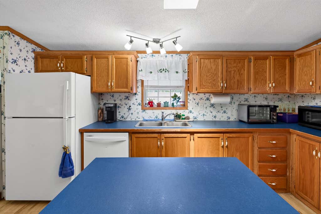 Photo of 31 Wiswell Road, Brewer, ME 04412 (MLS # 1668183)